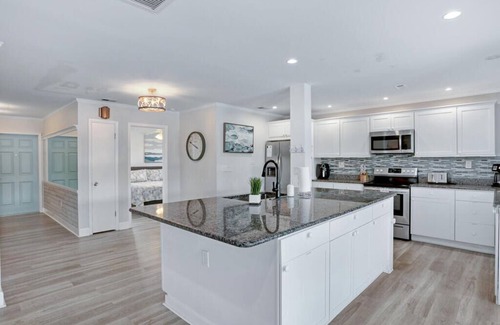 Naples Park House | 3/2 HEATED Pool House Walking Distance to Beach
