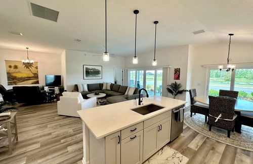 Okahumpka House | 3/2 in The VIllage of Lake Denham - minutes from Sawgrass Market