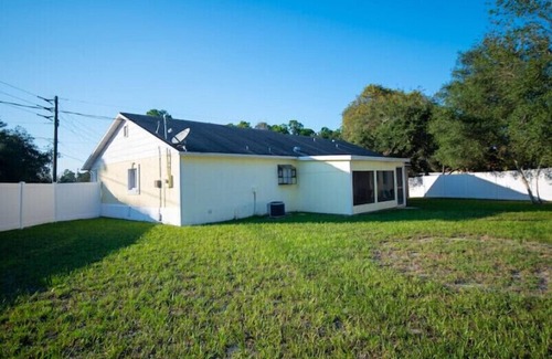 Deltona Lakes House | 3/2 Sunny Deltona Retreatn