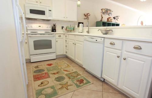 Gulf Shores Apartment | 3/3 K/K/bunk room/sofa sleeper screen porch. 30 day rentals
