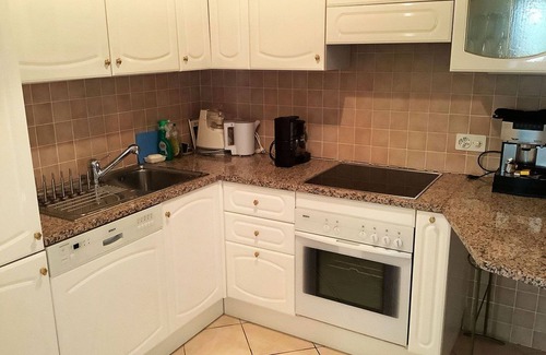 Barbengo Apartment | 3.5-room holiday flat with private lake access