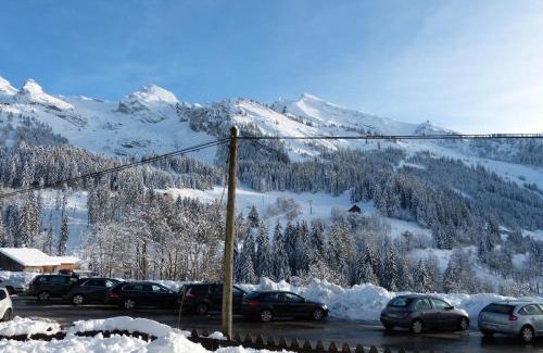 La Clusaz Apartment | 3*, 6 voyageurs, à 150m des télécabines, parking, garage, à La Clusaz - FR-1-304-117