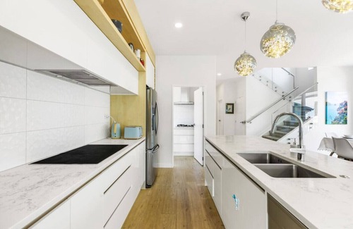 Hauraki House | 3/65 Francis Street, Hauraki, Auckland 0622, New Zealand