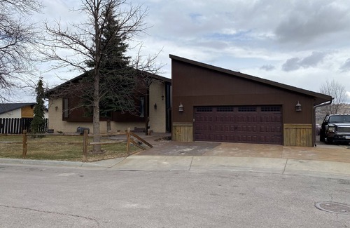 Rapid City House | 3,900 sq ft house with a big deck and a great view of the hills and canyon lake