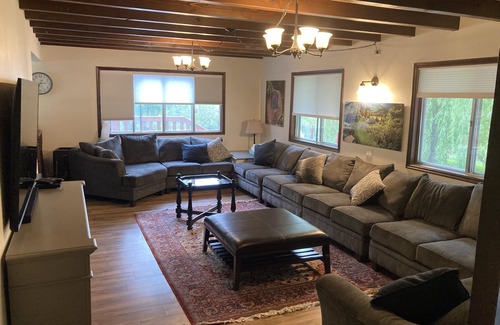 Preston Cabin | 3 Acres of Family Reunion Bliss. Sleeps 50. Private Pool. Available Summer 2026.