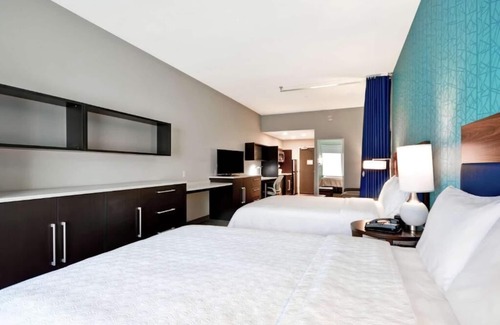 Ferry Pass Hotel | 3 Affordable Units! Onsite Pool, Breakfast, Minutes to Five Flags Speedway