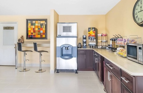 Lookout Valley Neighborhood Association Hotel | 3 Affordable Units Steps from Chattanooga Attractions! Pool Access