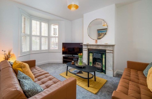 Cowes House | 3 Anzac Cottage