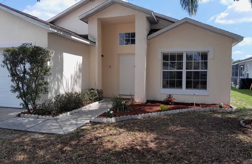 Clear Creek Villa | 3 B/R, South Facing Pool/Spa, Not Overlooked, Games Room, Free Calls, WiFi