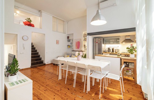 El Poble-sec Apartment | 3 baths +6 BR +A/C +Office : FIRA Montjuic FCB