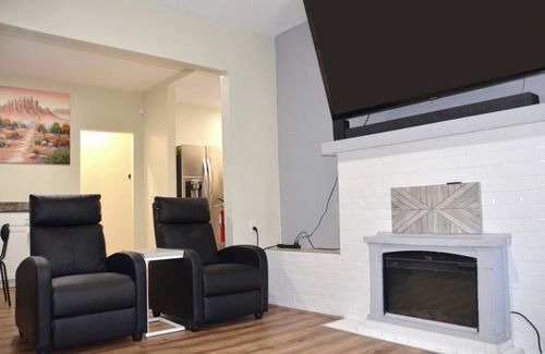 Downtown Phoenix House | 3-bd 2bath/Plundge Pool/Hot Tub/Downtown Pheonix