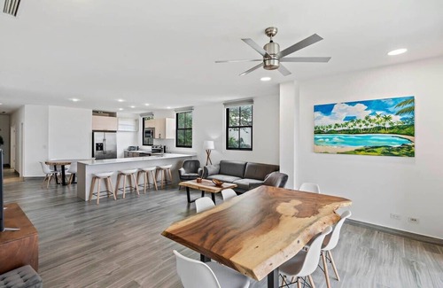 Coco Condo | 3-BD on 3rd Floor with Great Ocean View