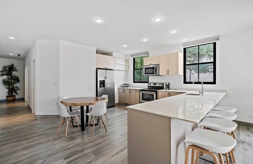 Coco Condo | 3-BD on 3rd Floor with Great Ocean View
