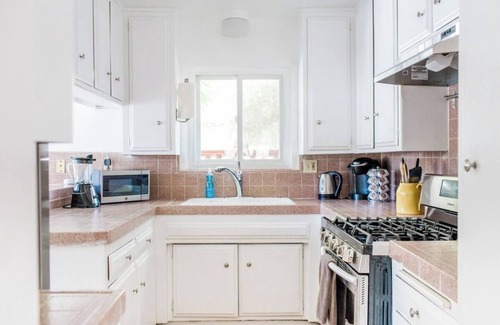 Torrance House | 3 BD with Fenced Front Yard - Family Friendly