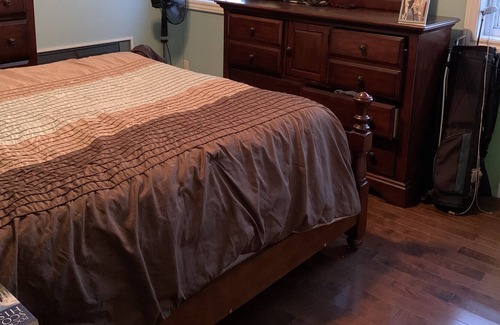 Inverness House | 3 Bdr. 1 level lovely executive style. 3 queen beds