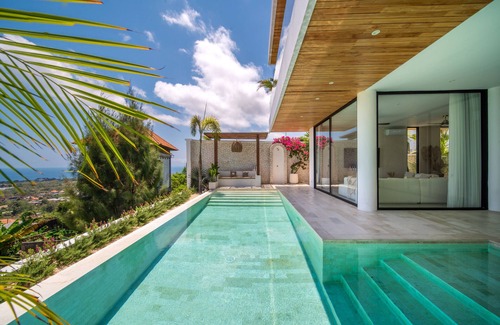 Uluwatu Villa | 3 BDR Cliffside Sanctuary with Ocean Infinity Views