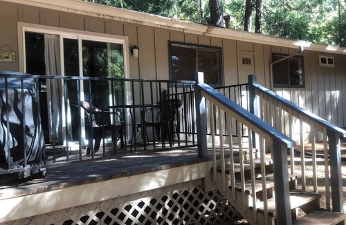 Glencoe House | 3 BDR Mountain Getaway with Bonus Room