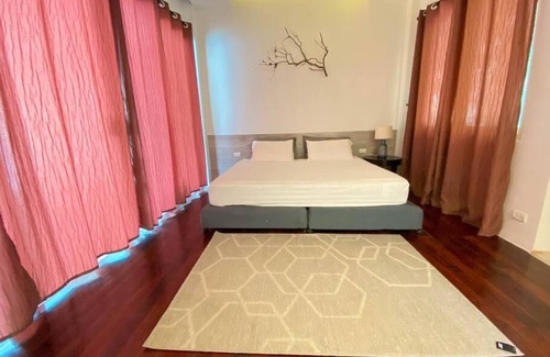 Kathu Villa | 3 Bdr pool villa Patong 芭东3卧室泳池别墅 远海景