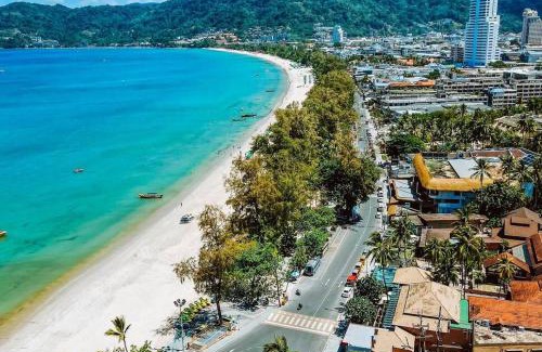 Kathu Villa | 3 Bdr pool villa Patong 芭东3卧室泳池别墅 远海景