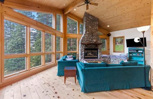 Alma House | 3 BDR Secluded Retreat Stunning Mountain Views