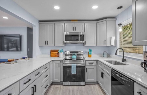 High Point House | 3 Bdrm Close to Downtown High Point & Dog Friendly