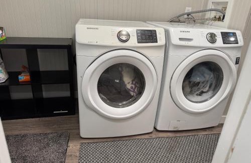 Deer Park House | 3 Bdrm, Family, Pet friendly home 15 min North of Spokane