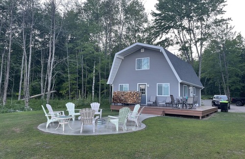 Mancelona Cabin | 3 Bdrm Home on Lake Harold in Lakes of the North. Centrally located to up North