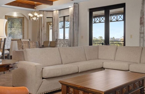 Lake Buena Vista Resort | 3 bdrm presidential near Disney Springs