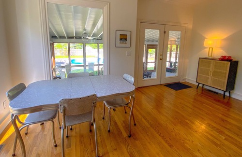 Historic Downtown Franklin House | 3 Bdrm w/ Office in Downtown Franklin