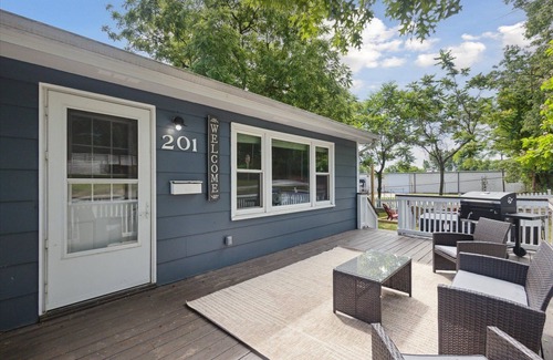 Michigan City House | 3 Beach Homes w/Hot Tubs | Sleeps 40+ | Walkable