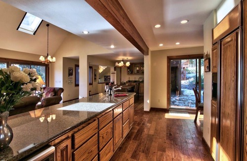 Incline Village House | 3 Bears Lodge, a 4 Bedroom, 3.5 Bath Room. Spacious, Rustic Golf Course Home
