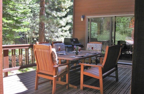 Incline Village House | 3 Bears Lodge, a 4 Bedroom, 3.5 Bath Room. Spacious, Rustic Golf Course Home