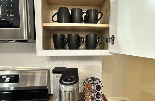 Columbia Apartment | 3 Bed 1.5 Bath Pet Friendly Apt