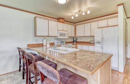 Downtown Leavenworth Apartment | 3 Bed 2 Bath Apartment in Leavenworth