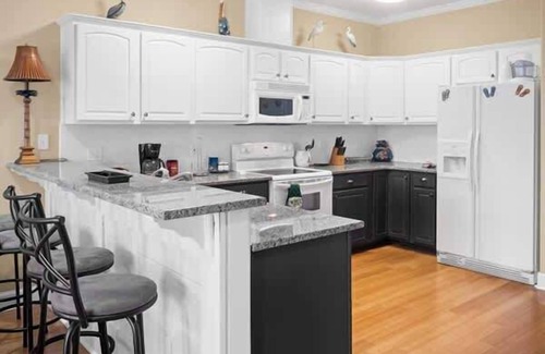 Carrabelle House | 3-bed, 2-bath condo Carrabelle, Fl/pool/fishing