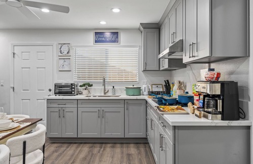Mira Mesa House | 3-Bed 3-Bath, Gated Yard, King Bed, Prime Location