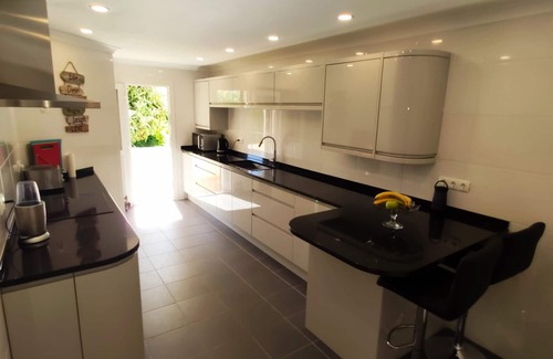 Mato Serrao Villa | 3 Bed detached Luxury Villa in Carvoeiro. Private & South facing large pool, AC