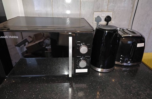 Middlesbrough House | 3 Bed Home Free WiFi & Netflix Central Location