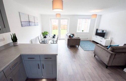 Chelmsford House | 3 Bed House Chelmsford