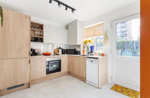 Stratford and New Town Apartment | 3-Bed House - Next to Olympic Park & Westfield