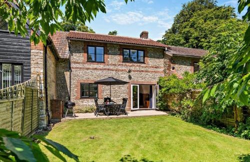 Maiden Newton House | 3 Bed in Abbotsbury 92414