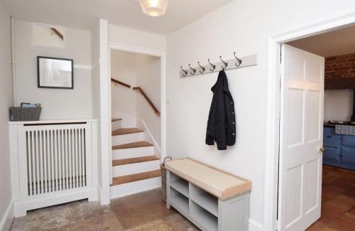 Bridport House | 3 Bed in Burton Bradstock 64947