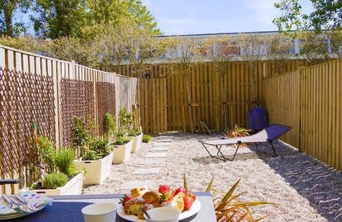 Camber House | 3 Bed in Camber BT028