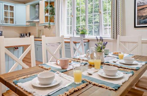 Dol-y-Gaer House | 3 Bed in Cwmtaf oc-p32979