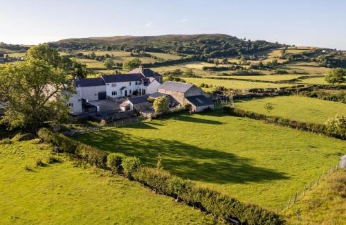 Denbigh House | 3 Bed in Denbigh 93994