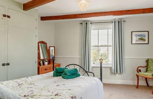 Eastbourne House | 3 bed in Eastbourne EHC47