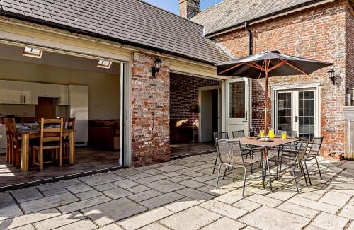 Long Barn House | 3 Bed in Taunton BLABA