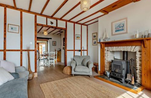Torcross House | 3 Bed in Torcross 93956