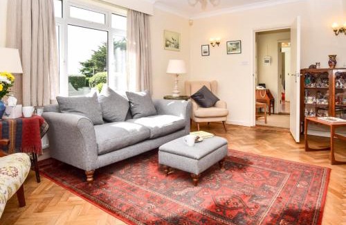 Totland Bay House | 3 Bed in Totland Bay IC110