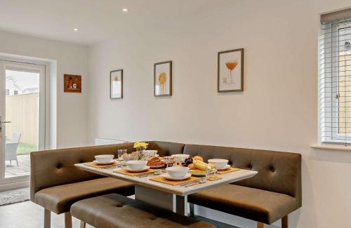 Westleigh House | 3 Bed in Westward Ho 93154